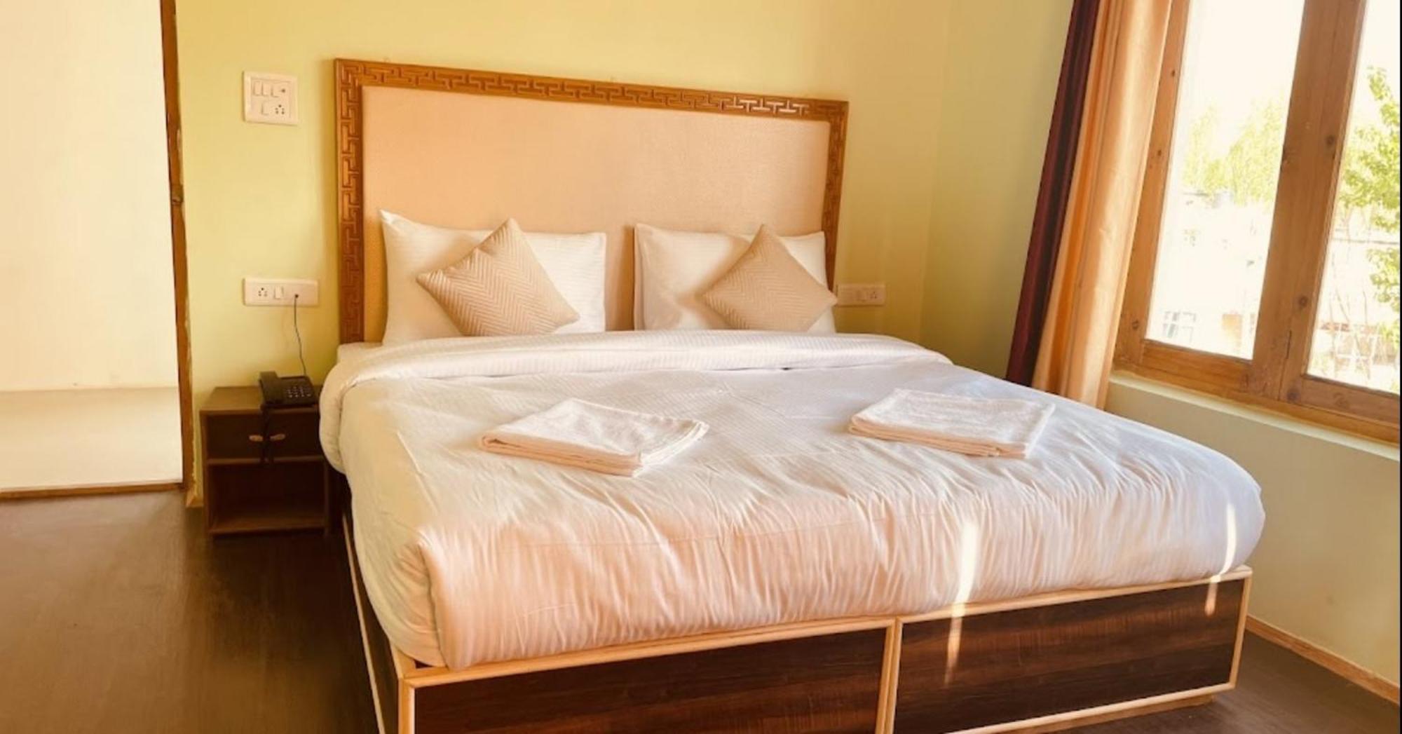 Tih Hotel Jorchung Лех Экстерьер фото