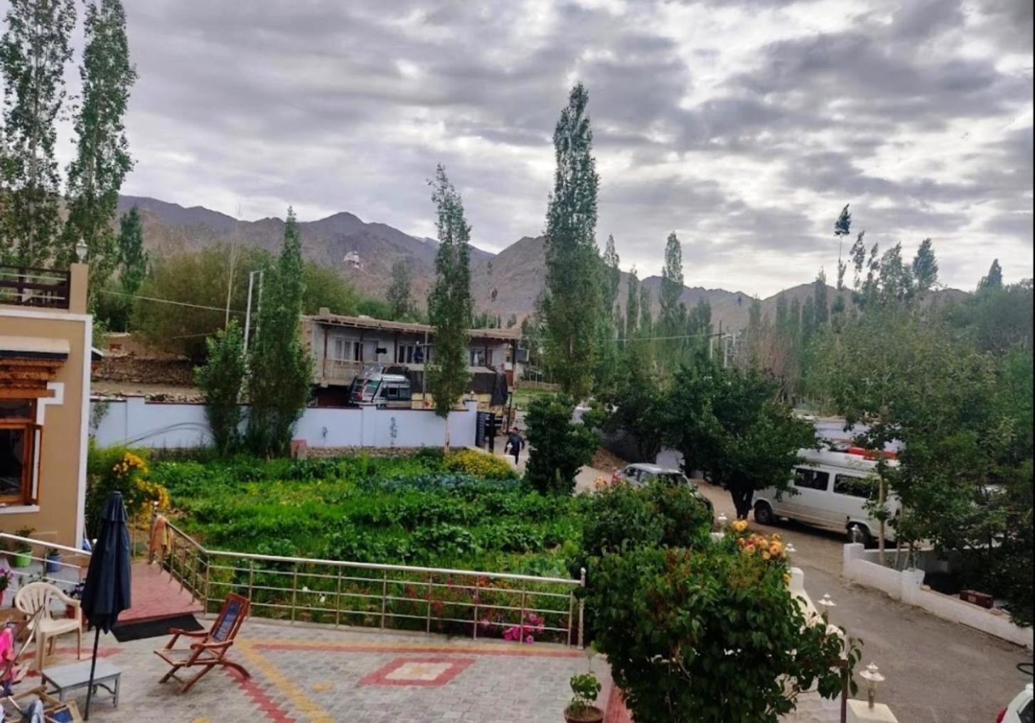 Tih Hotel Jorchung Лех Экстерьер фото