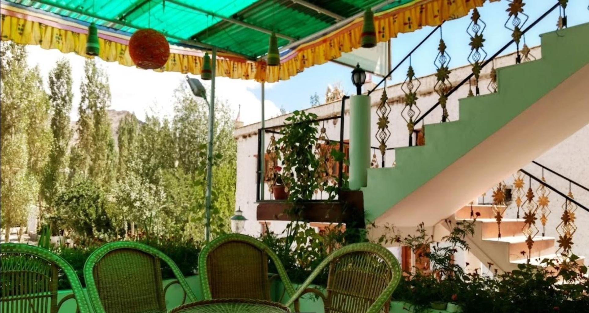 Tih Hotel Jorchung Лех Экстерьер фото