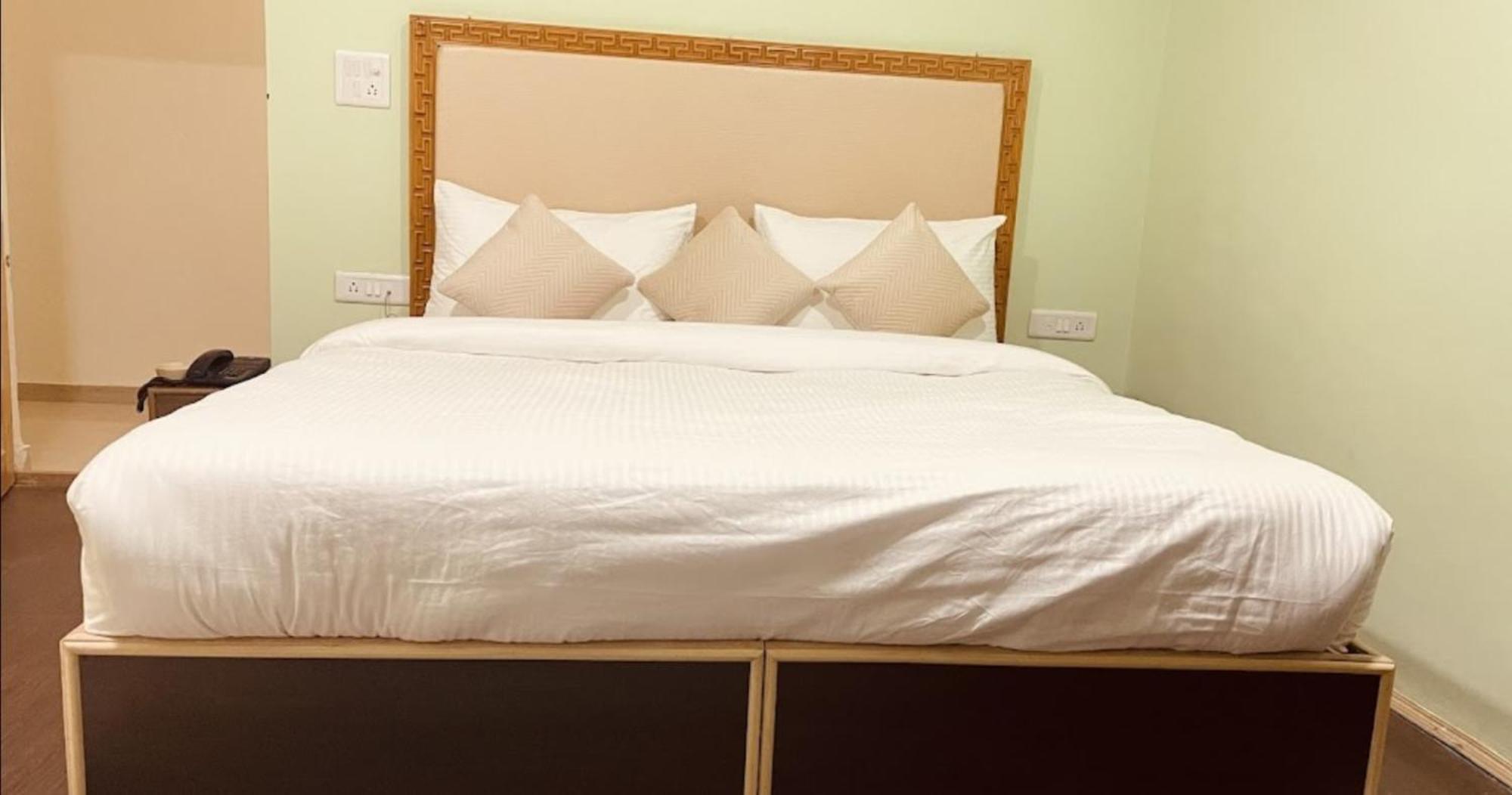 Tih Hotel Jorchung Лех Экстерьер фото