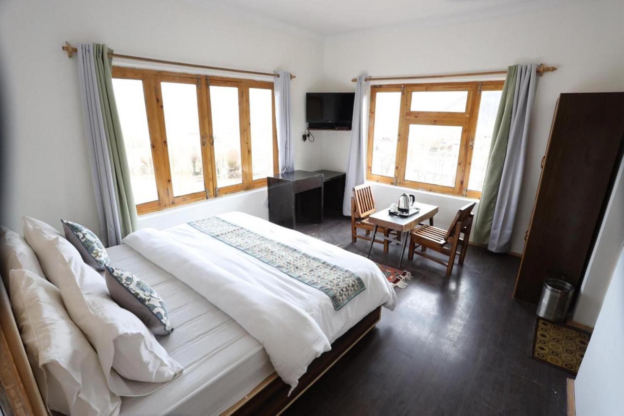 Tih Hotel Jorchung Лех Экстерьер фото