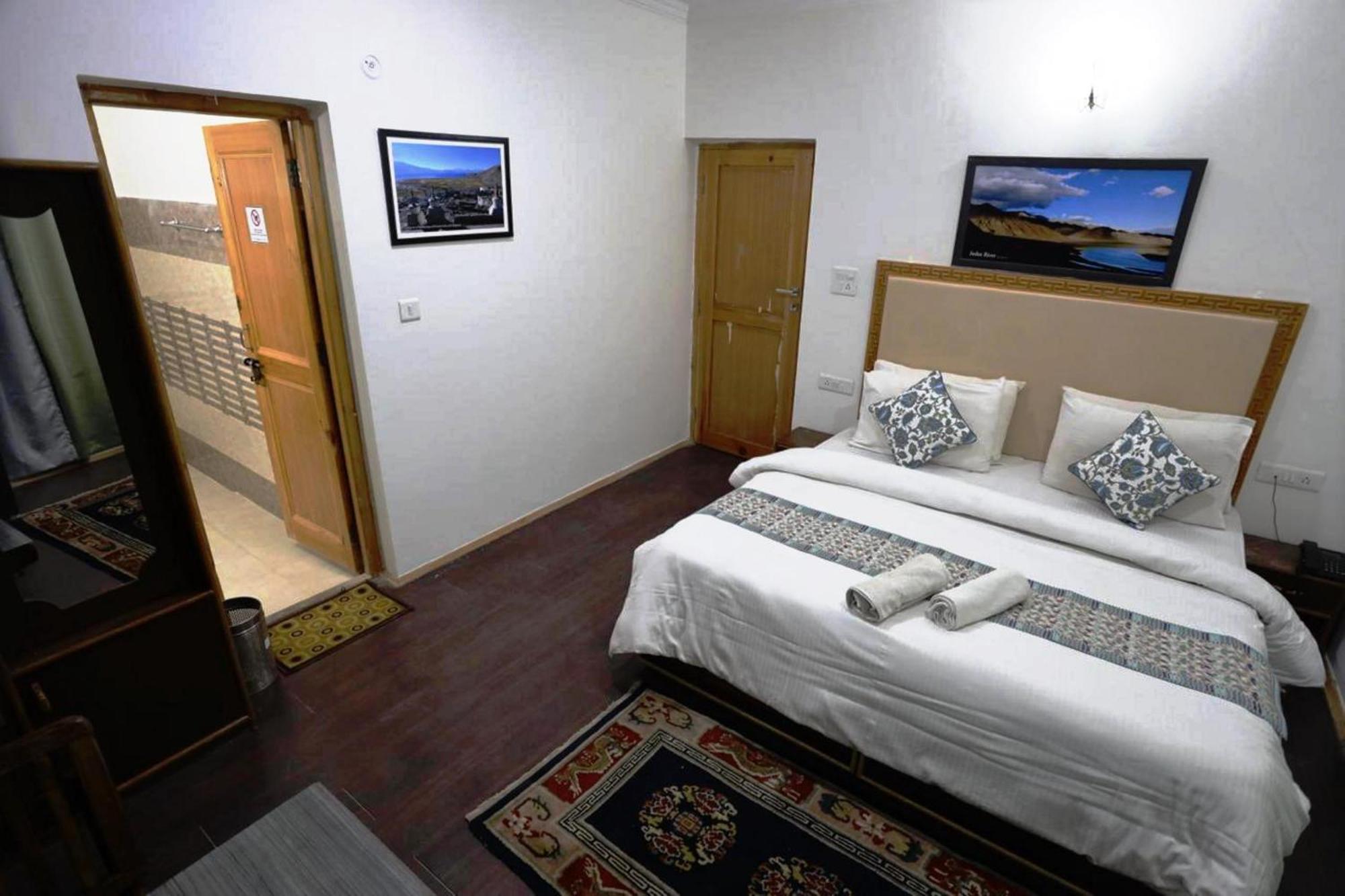 Tih Hotel Jorchung Лех Экстерьер фото
